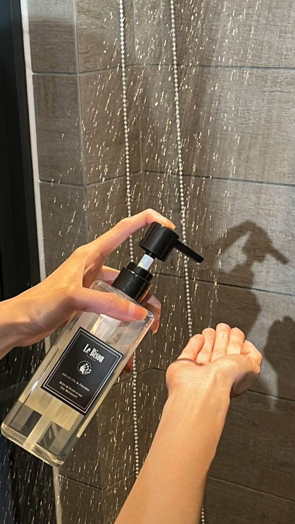 Le Bisou Argan Oil & Freesia Body and Hand Wash Moussant 2 in 1 - Image 4